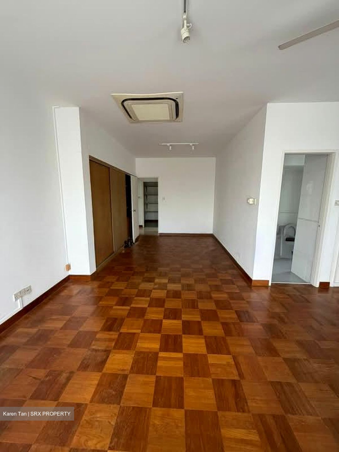 Astrid Meadows (D10), Condominium #560923921